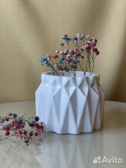 Ваза из гипса