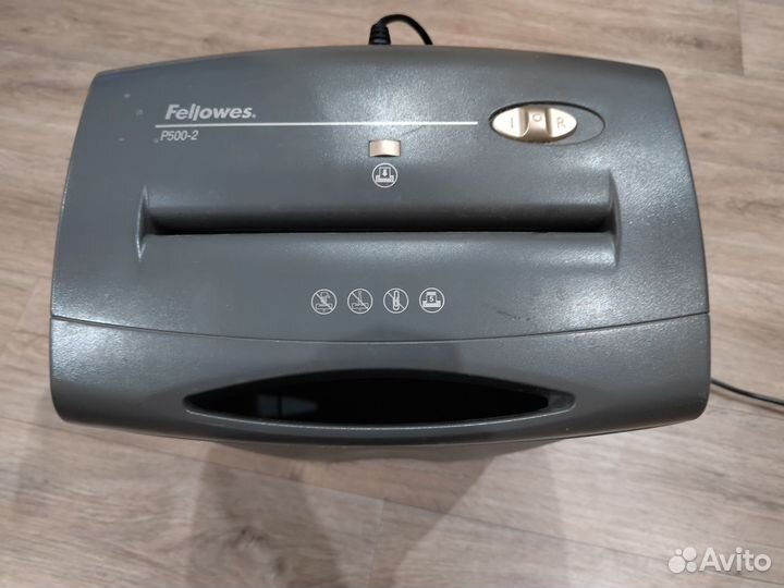 Уничтожитель бумаг