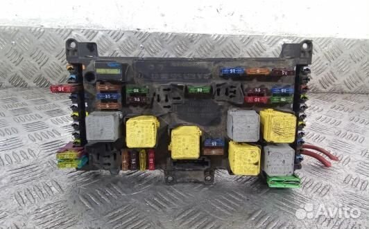 Блок предохранителей mercedes benz vito W639 (UKR1
