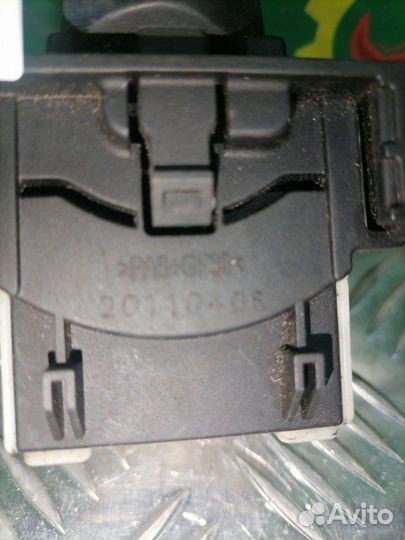 Подрулевой переключатель дворников Chery A13