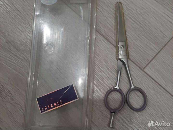 Парикмахерские ножницы