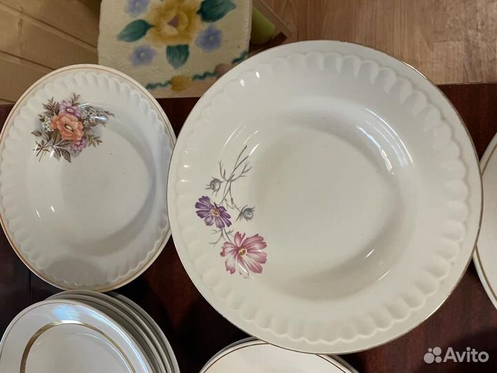 Посуда суповые тарелки салатники супница