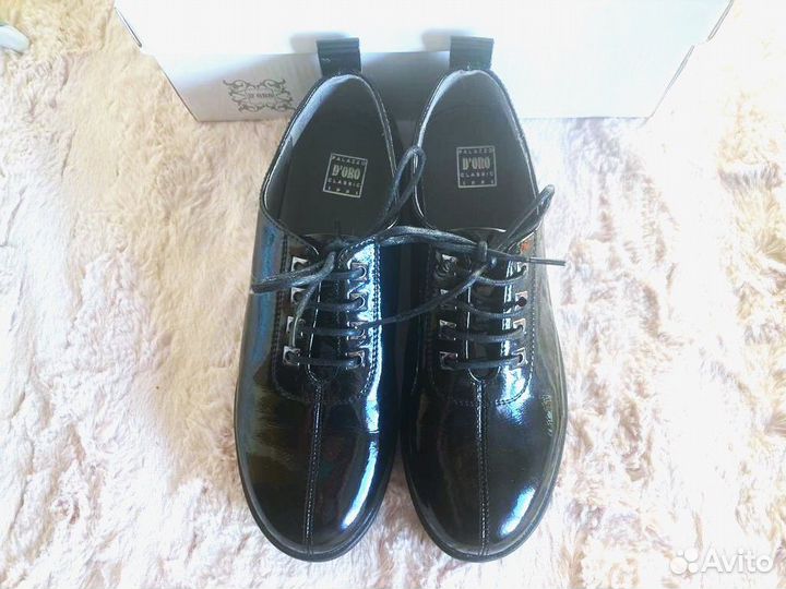 Ботинки лаковые на девочку новые 36р