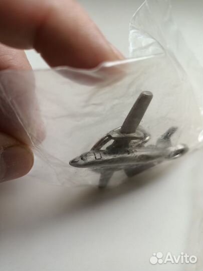 Брелоки Бомбардье самолёты CRJ, C Series и Q400