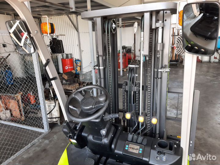 Вилочный погрузчик Zoomlion FD25H, 2023