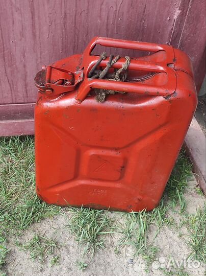 Канистра металлическая