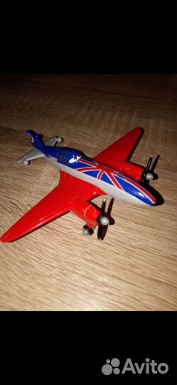 Самолет Бульдог