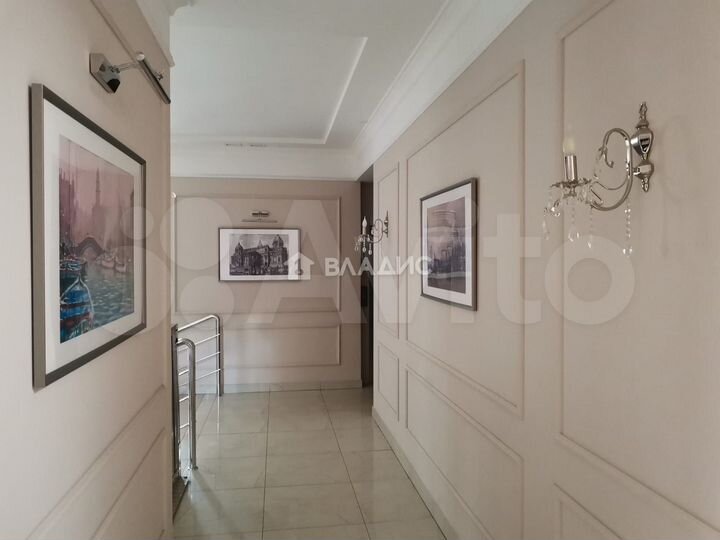 2-к. квартира, 50 м², 1/9 эт.