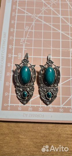 Серебряные серьги с малахитом