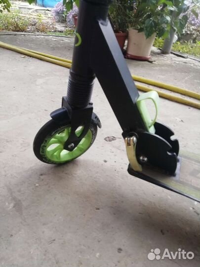 Детский самокат TechTeam TT 145 Lux, зеленый