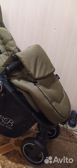 Прогулочная коляска