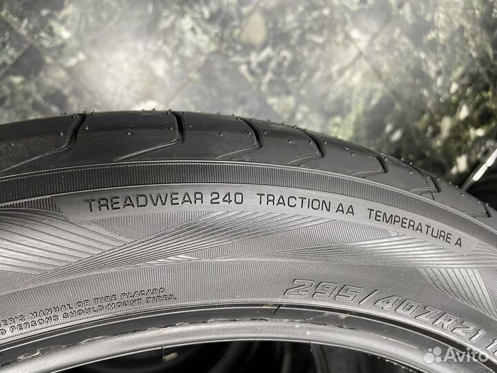 Yokohama Advan Sport V105T 295/40 R21 111Y