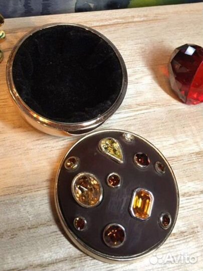 Шкатулка круглая маленькая