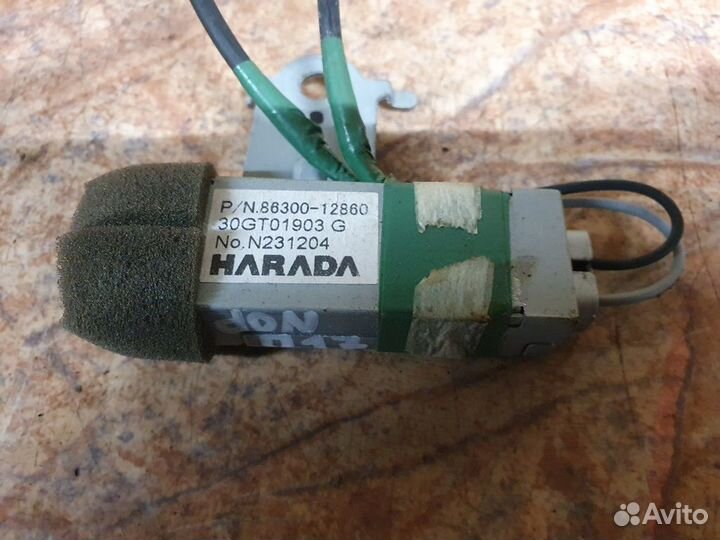 Усилитель антенны Toyota Corolla E15 2006-2013