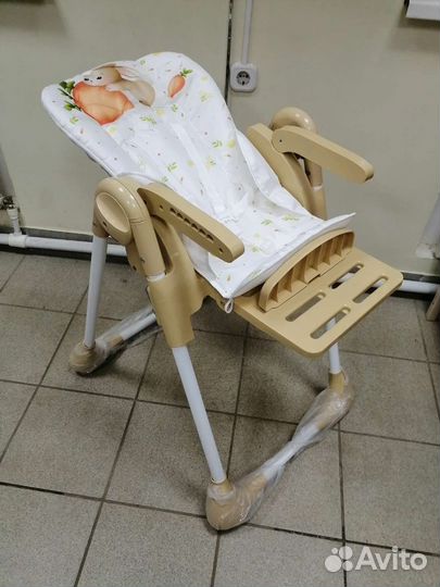 Стульчик для кормления новый