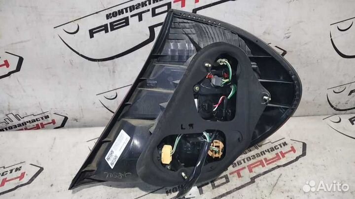 Фонарь toyota daihatsu altis camry ACV30 ACV30N AC