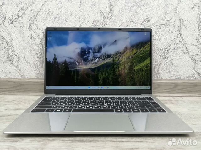 Современный ноутбук intel 4 ядра/8gb/SSD256/FullHD