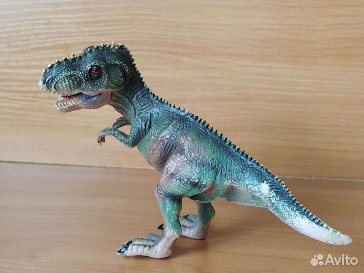 Динозавры игрушки