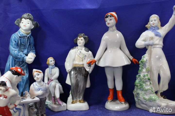 Коллекция фарфоровых статуэток на тему спорт зима