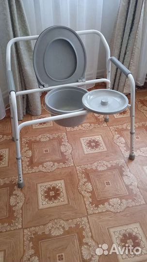 Санитарный стул