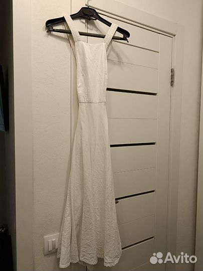Платье Zara с открытой спиной