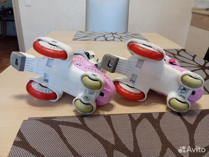 Роликовые коньки детские раздвижные р. 25-28