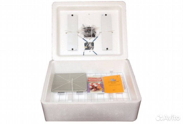 Инкубатор для яиц Несушка на 63 яйца(46 арт)