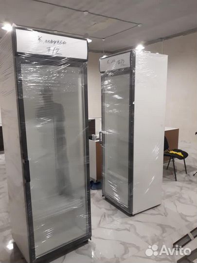 Холодильный шкаф б/у