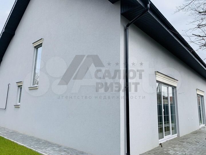 Таунхаус 170 м² на участке 4 сот.