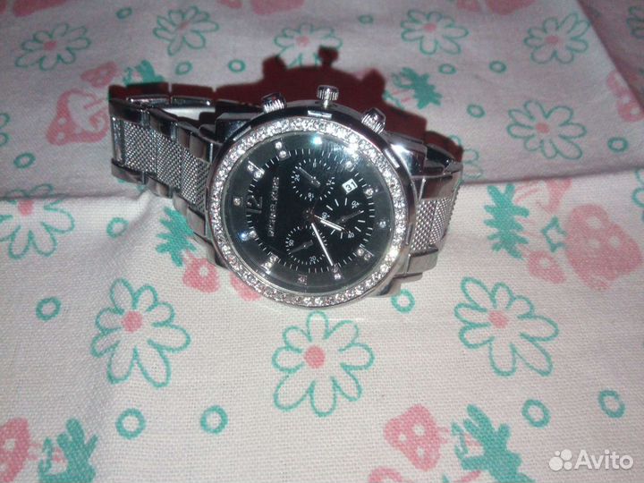 Часы mlchael korc