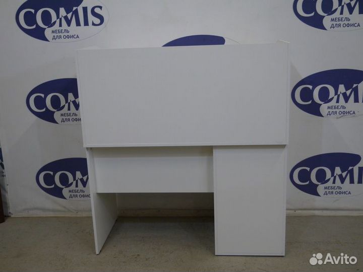 Столы с перегородками