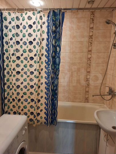 2-к. квартира, 76 м², 7/10 эт.