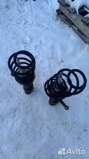 Продам стойки на гранту