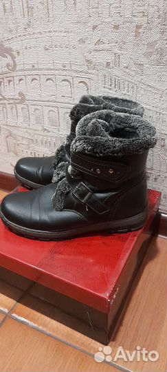 Ботинки женские