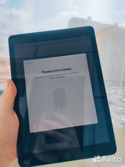 iPad 5 2017 Cellular с симкой батарея 90