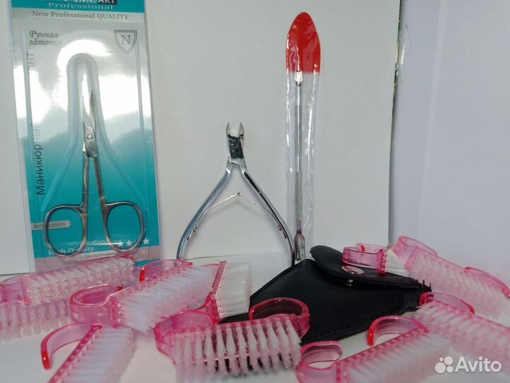 Набор для маникюра все включено