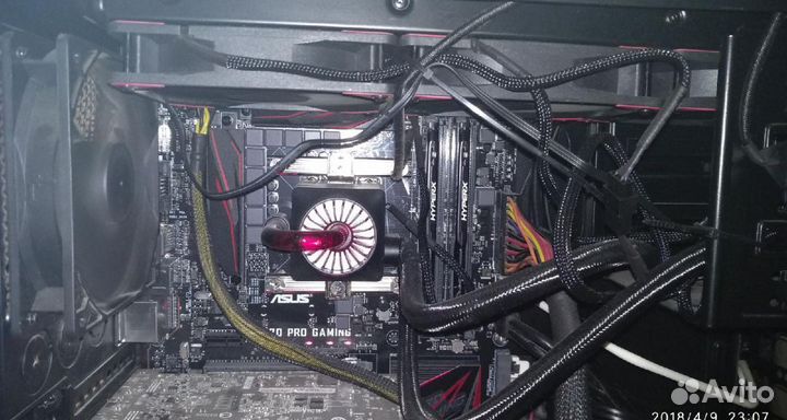 Материнская плата с процессором и памятью i7