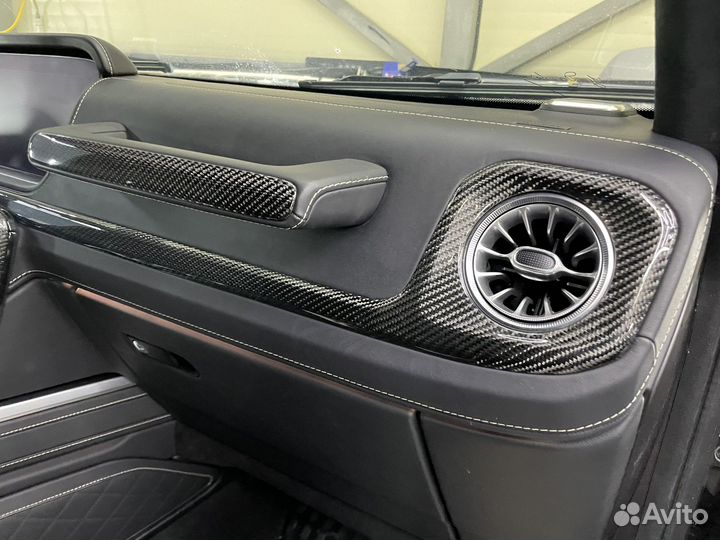 Карбоновые вствки в салон на Mercedes G63 / 350d