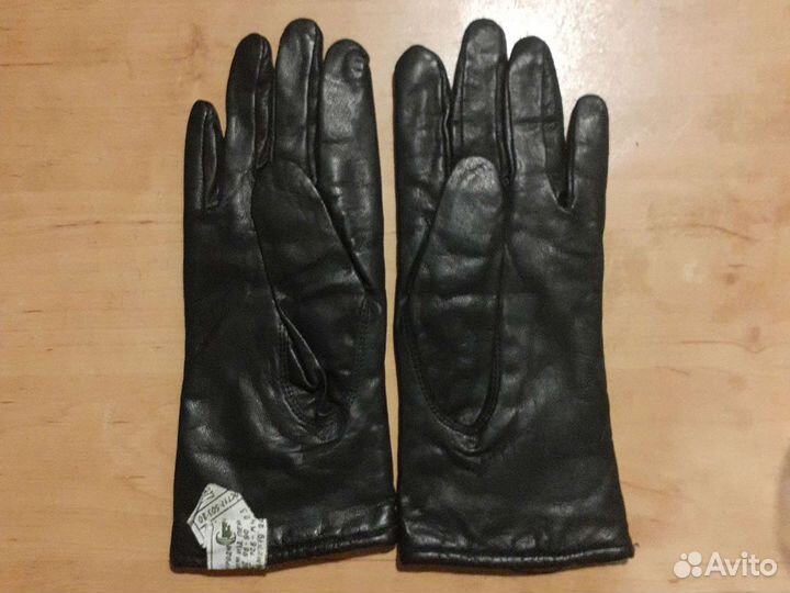 Перчатки женские кожаные новые