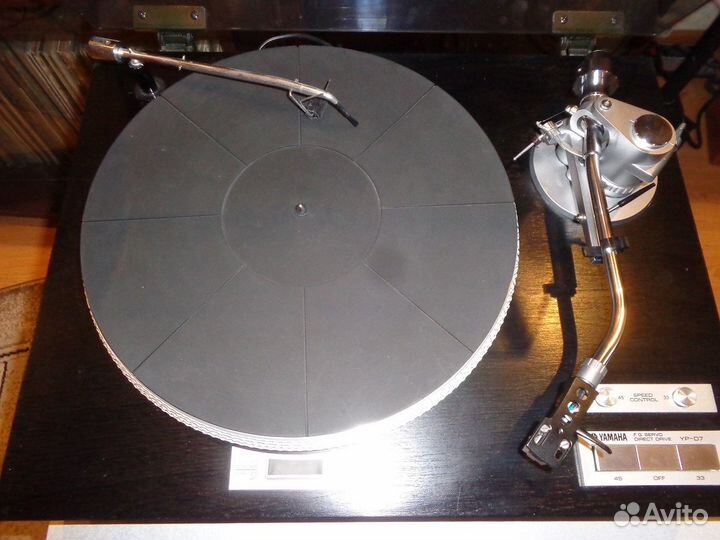 Проигрыватель Yamaha YP-D7