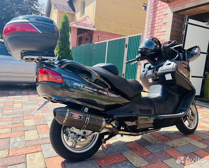 Suzuki Skywave 650