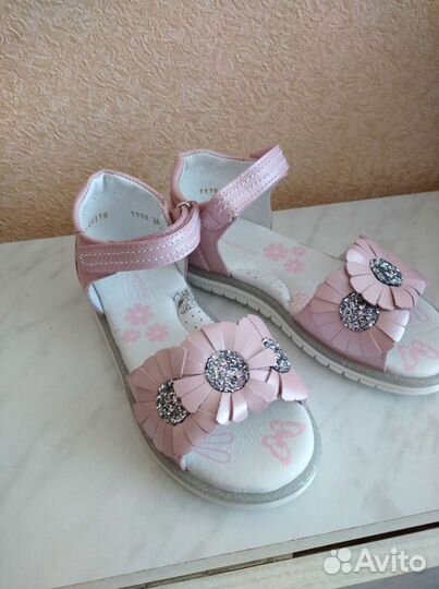 Босоножки для девочки