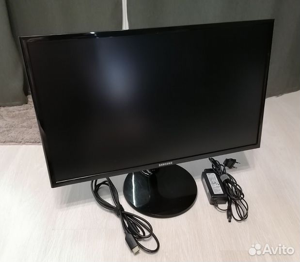 Монитор Samsung S24F350fhixci