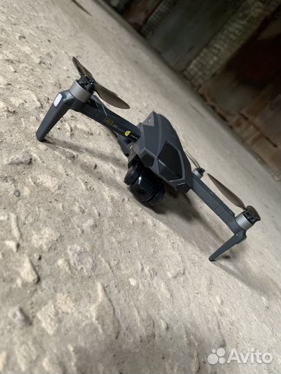 Квадрокоптер MJX Bugs B18Pro с трехосевым подвесом