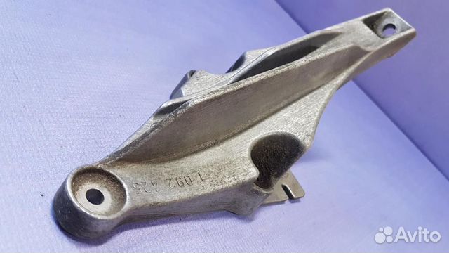 Кронштейн двигателя левый BMW 5-серия E39