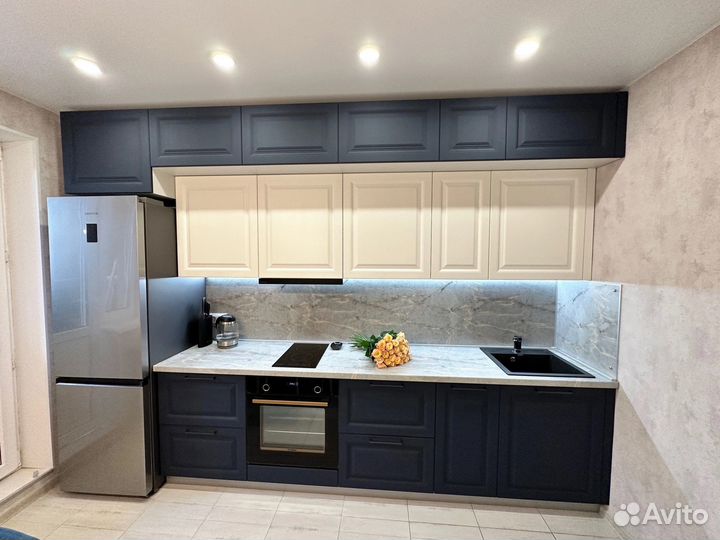 Кухня под потолок из мдф на заказ в Омске