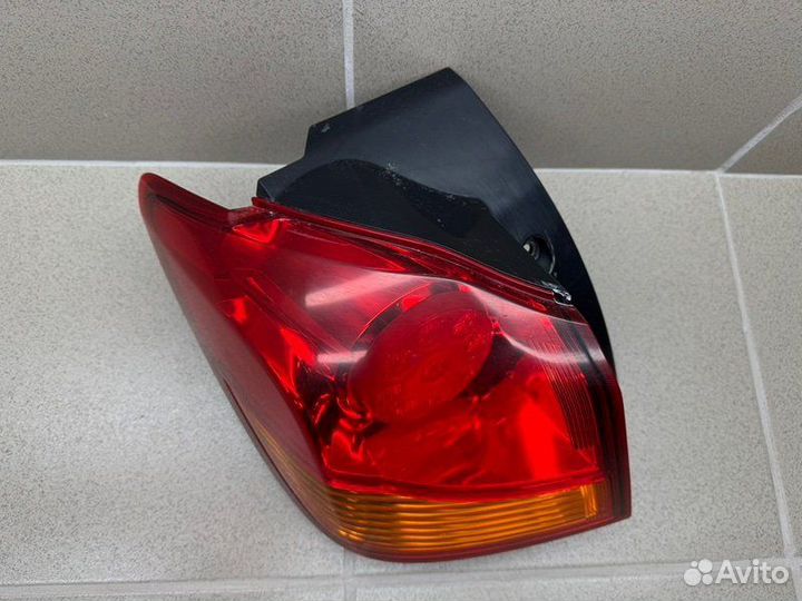 Фонарь задний наружный левый Mitsubishi Asx GA1W
