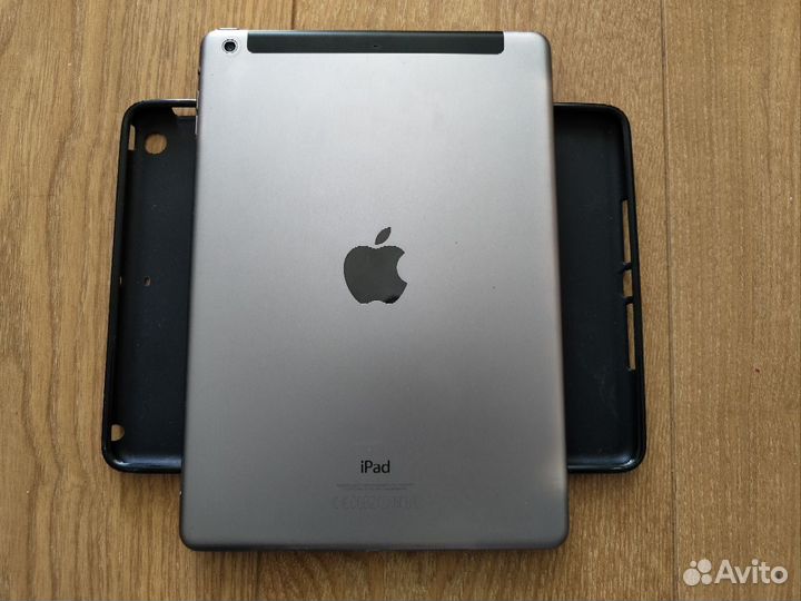 Планшет Apple iPad Air 32Gb Wi-Fi + SIM