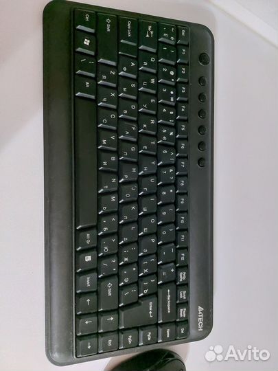 Беспроводная клавиатура и мышь