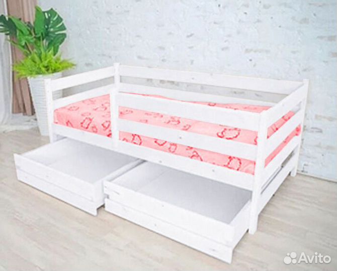 Кроватка для малыша с бортиком софа эко из массива